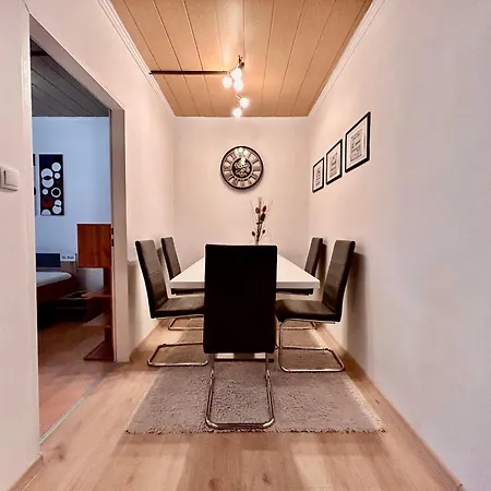 Homestay Stayroom I Wohnen Im Zentrum Von - 1 *